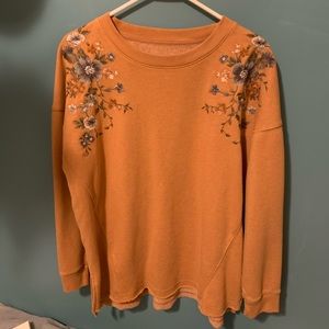 Thick Fleece Embroidered Sweatshirt
